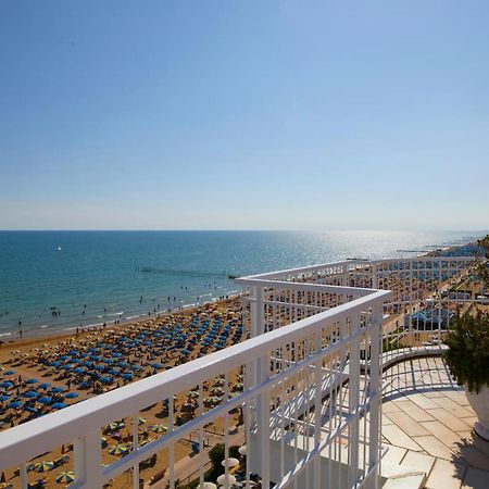 Termini Beach Hotel & Suites Jesolo Extérieur photo