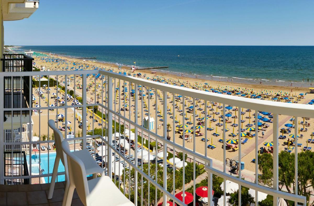 Termini Beach Hotel & Suites Jesolo Extérieur photo