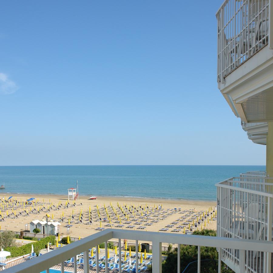 Termini Beach Hotel & Suites Jesolo Extérieur photo