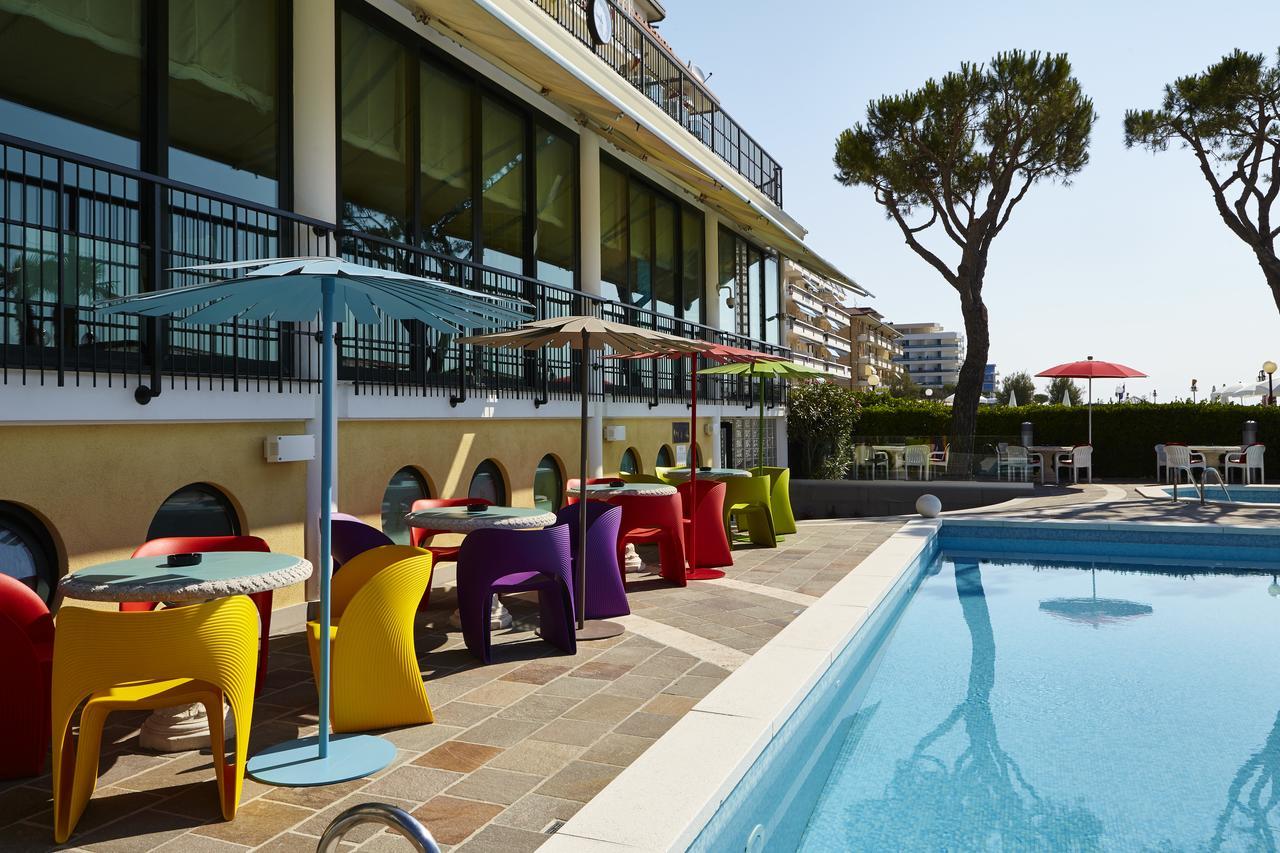 Termini Beach Hotel & Suites Jesolo Extérieur photo