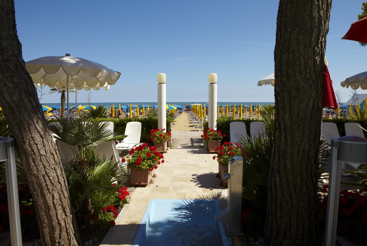 Termini Beach Hotel & Suites Jesolo Extérieur photo